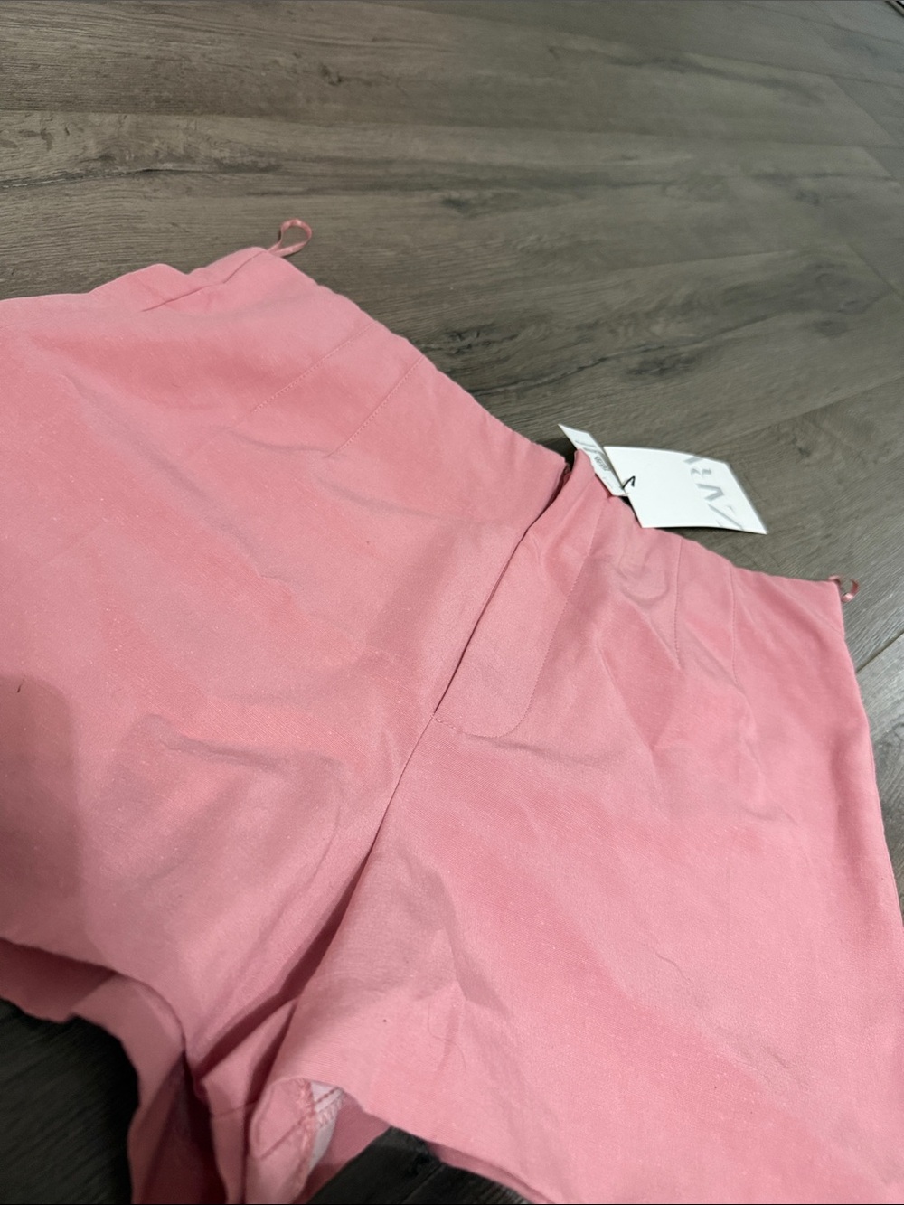 Zara pink shorts M NWT